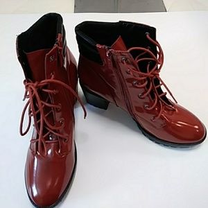 BRECKELLE'S PLATFORM LEATHER BOOTS
